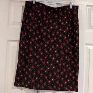 Pull-on, stretch pencil skirt